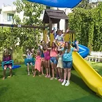 Sandy Hotel